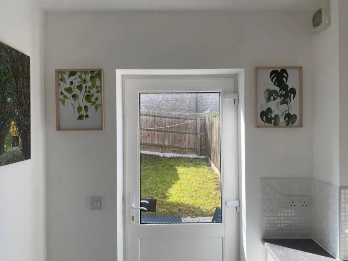 Holiday home Warm & Cosy Homely 4 Bdr Chesterton House W High Speed Wifi, Big Garden & Free Parking Cambridge  United Kingdom
