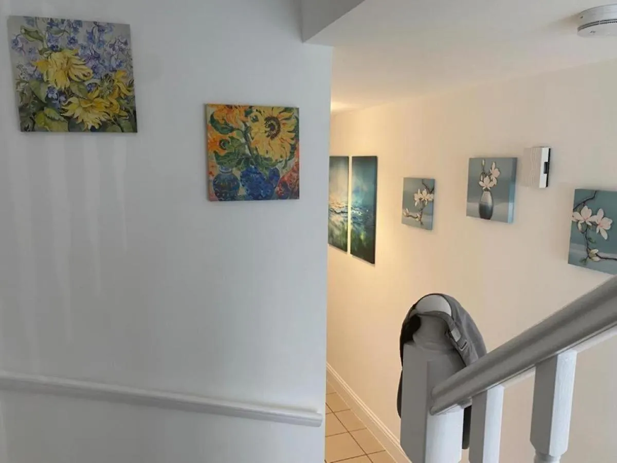 Holiday home Warm & Cosy Homely 4 Bdr Chesterton House W High Speed Wifi, Big Garden & Free Parking Cambridge