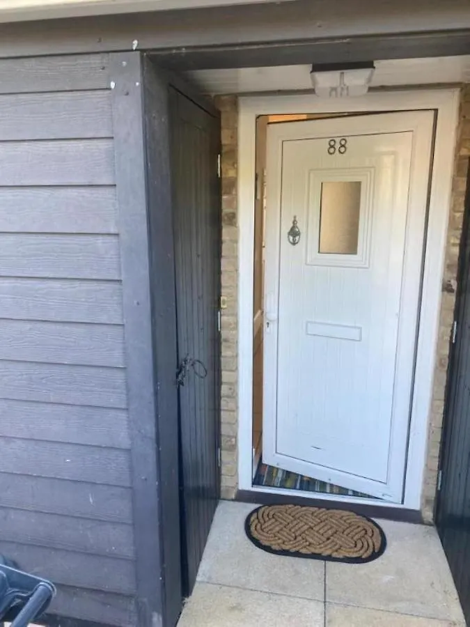 Warm & Cosy Homely 4 Bdr Chesterton House W High Speed Wifi, Big Garden & Free Parking Cambridge  Cambridge (Cambridgeshire)